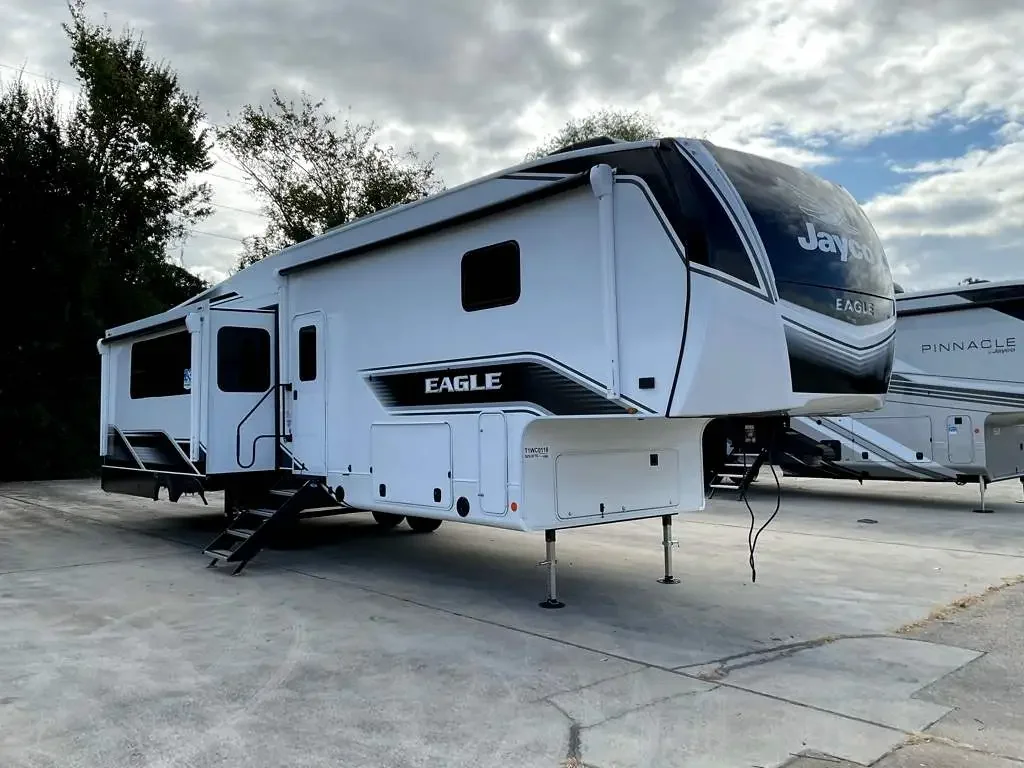 2026 Jayco Eagle 365UKTS exterior