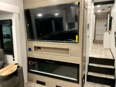 2026 Jayco Eagle 365UKTS photo 14