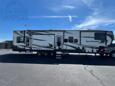 2017 Heartland ROAD WARRIOR 427RW photo 13