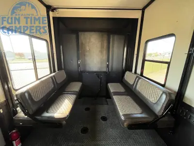 2017 Heartland ROAD WARRIOR 427RW photo 34