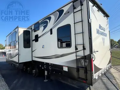 2017 Heartland ROAD WARRIOR 427RW photo 7