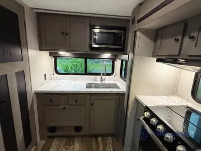 2020 Keystone Outback Ultra Lite 221UMD photo 41