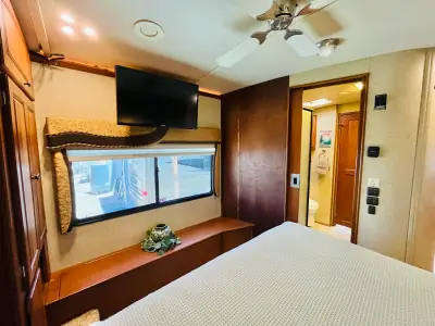 2007 Winnebago Vectra 40TD photo 23