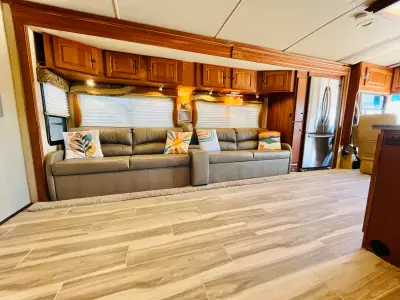 2007 Winnebago Vectra 40TD photo 18