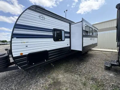 2027 Forest River Cherokee Grey Wolf 26KF photo 7