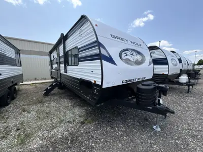 2027 Forest River Cherokee Grey Wolf 26KF photo 4