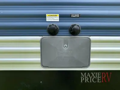 2023 Crossroads Zinger ZR333DB photo 12