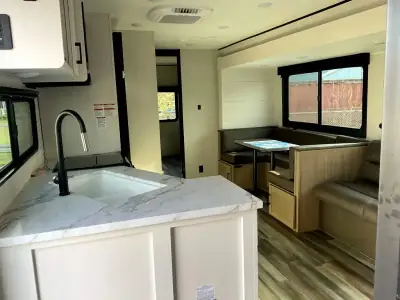 2026 Jayco Jay Flight SLX 325BHT photo 7