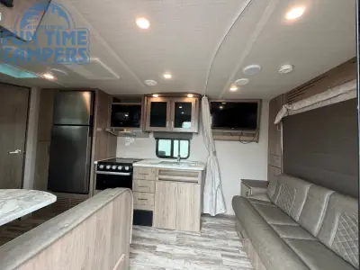 2022 Grand Design IMAGINE XLS 21BHE photo 12