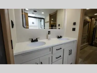 2027 Forest River Sandpiper 3800RK photo 7