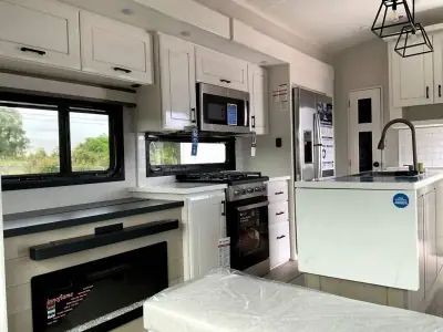 2026 Jayco Pinnacle 32RLTS photo 10