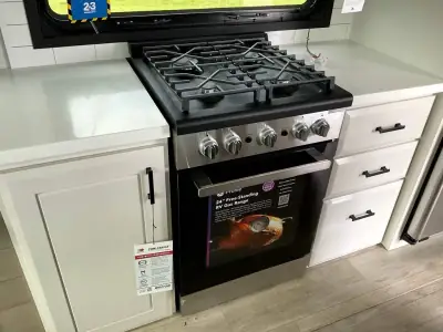 2026 Jayco Pinnacle 32RLTS photo 16