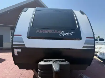 2027 Coachmen American Spirit 2457BH photo 9