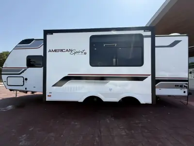 2027 Coachmen American Spirit 2457BH photo 7