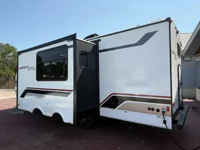 2027 Coachmen American Spirit 2457BH photo 6