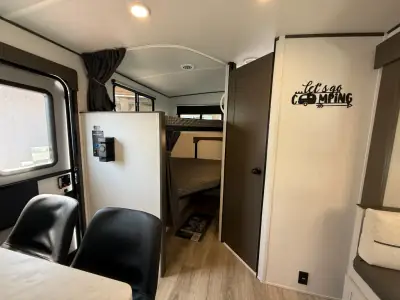 2027 Coachmen American Spirit 2457BH photo 11