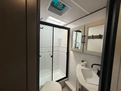 2027 Coachmen American Spirit 2457BH photo 18