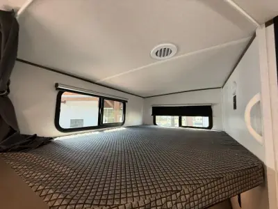 2027 Coachmen American Spirit 2457BH photo 12