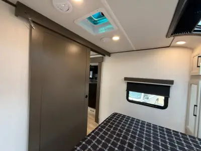 2027 Coachmen American Spirit 2457BH photo 58
