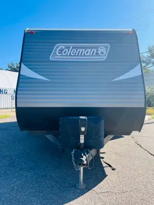 2019 Coleman LANTERN 244BH photo 2
