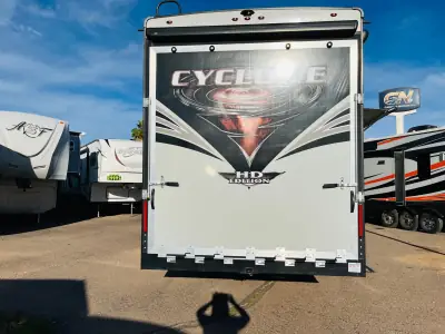 2019 Heartland CYCLONE CY 4101 KING photo 5