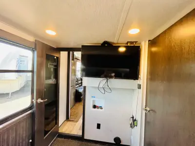 2019 Heartland CYCLONE CY 4101 KING photo 20