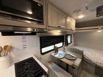 2027 Coachmen Catalina Summit Series 7 134RKX photo 32