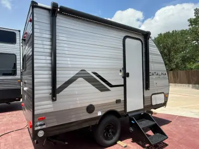 2027 Coachmen Catalina Summit Series 7 134RKX photo 4