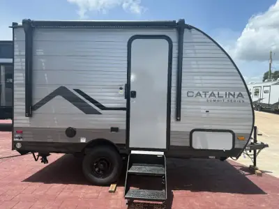2027 Coachmen Catalina Summit Series 7 134RKX photo 3