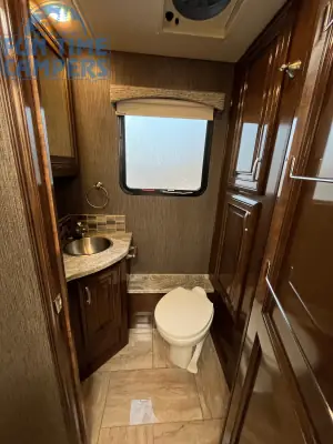 2019 Thor Motor Coach ARIA 3601 photo 43