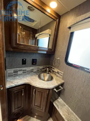 2019 Thor Motor Coach ARIA 3601 photo 45