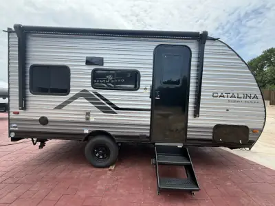 2027 Coachmen Catalina Summit Series 7 154RDX photo 3