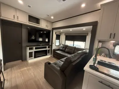 2027 Forest River Crusader 2SUITE photo 52
