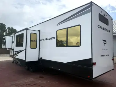 2027 Forest River Crusader 2SUITE photo 6