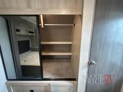 2022 Coachmen Catalina Legacy 333RETS photo 31