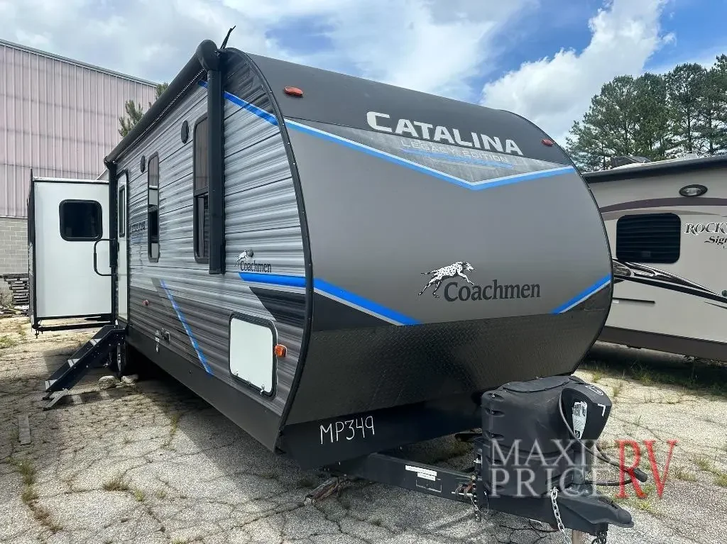 2022 Coachmen Catalina Legacy 333RETS exterior