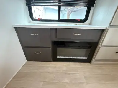 2027 Coachmen Catalina Legacy Edition 343BHTS 2 Queen Beds photo 61
