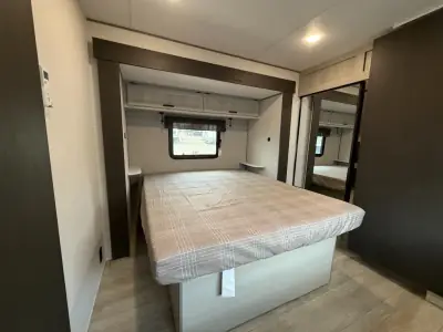 2027 Coachmen Catalina Legacy Edition 343BHTS 2 Queen Beds photo 16