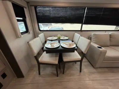 2027 Coachmen Catalina Legacy Edition 343BHTS 2 Queen Beds photo 45
