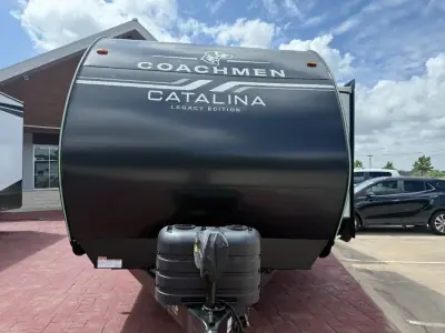 2027 Coachmen Catalina Legacy Edition 343BHTS 2 Queen Beds photo 9