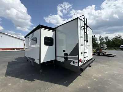 2026 Forest River Rockwood Ultra Lite 2606WS photo 11