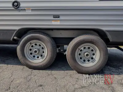 2024 Dutchmen Coleman Lantern LT Series 214BH photo 8