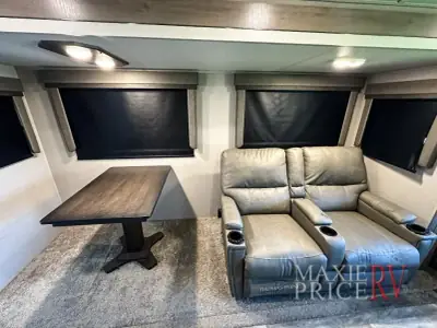 2021 Grand Design Imagine 2970RL photo 11