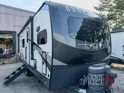 2025 Forest River Rockwood Signature 8263MBR