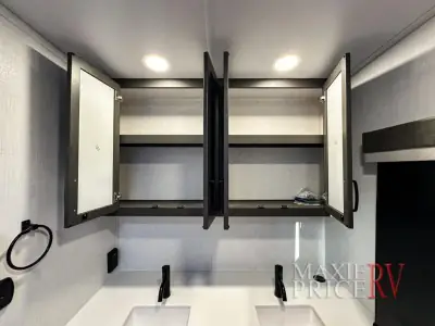 2025 Forest River Rockwood Signature 8263MBR photo 33