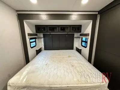 2025 Forest River Rockwood Signature 8263MBR photo 25