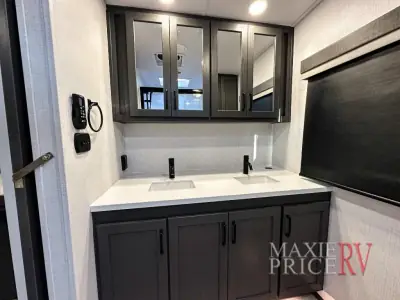 2025 Forest River Rockwood Signature 8263MBR photo 32