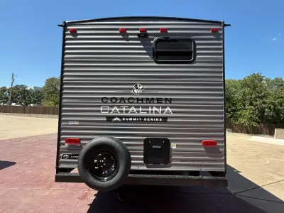 2027 Coachmen Catalina Summit Series 8 261BH photo 5