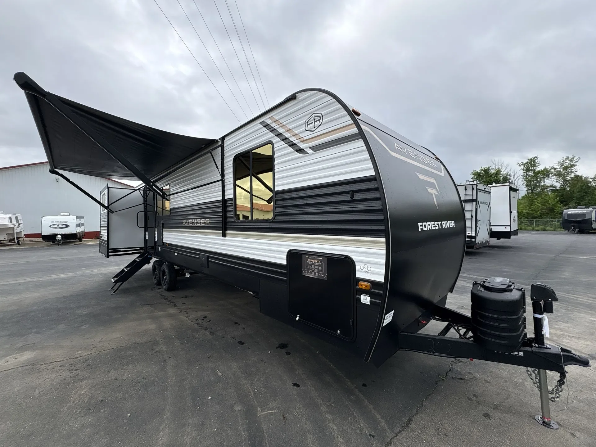 2026 Prime Time Avenger 30P0 exterior