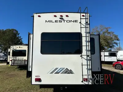 2021 Heartland Milestone 377MB photo 11